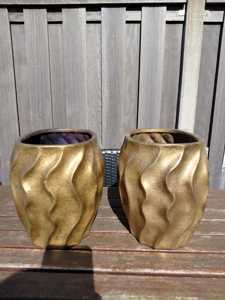 2 mooie ovale plantenpotten kleur goud, Ophalen