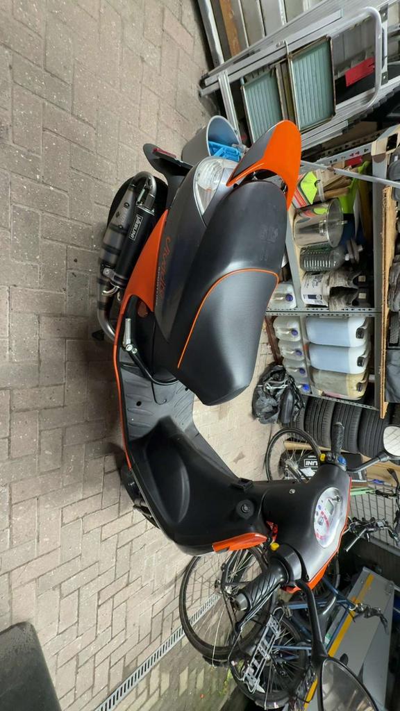 Peugeot vivacity geel kenteken, Fietsen en Brommers, Snorfietsen en Snorscooters, Ophalen, Gebruikt, Tweetakt, Peugeot