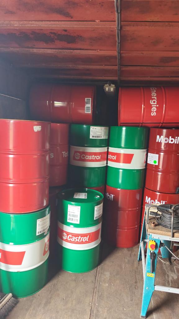 olievat 208ltr vuurkorf, Ophalen, Zo goed als nieuw, Vuurton