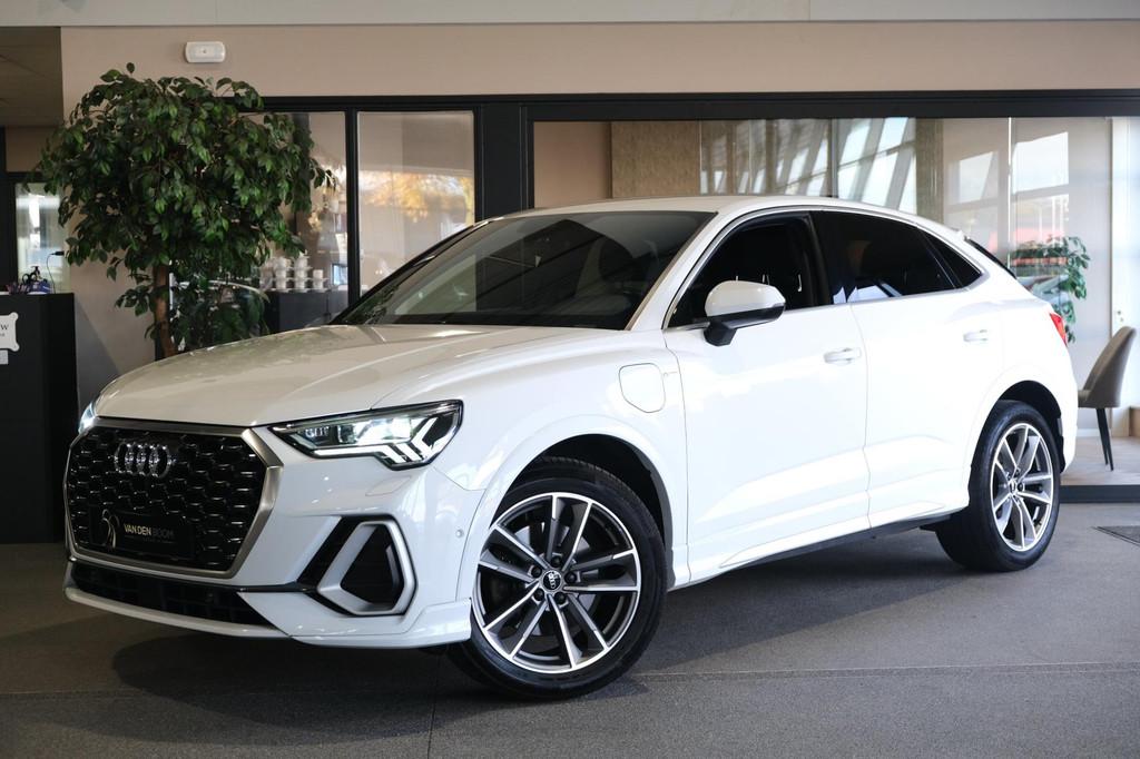 Audi Q3 Sportback 45 TFSIe 2x S-line 245pk Navi ACC CAM PDC, Gebruikt, Zwart, Wit, Hybride Elektrisch/Benzine