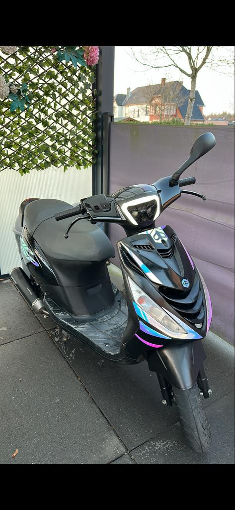 Piaggio Zip 4T B-klasse - Nieuwe onderdelen en snelle setup, Ophalen of Verzenden, Gebruikt