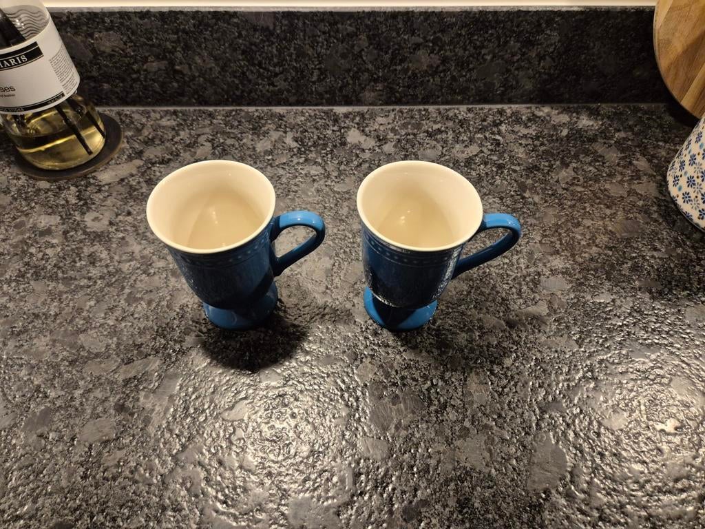 Albert Heijn koffiemokken blauw 2 stuks, Ophalen of Verzenden, Porselein, Overige stijlen, Kop(pen) en/of Schotel(s)