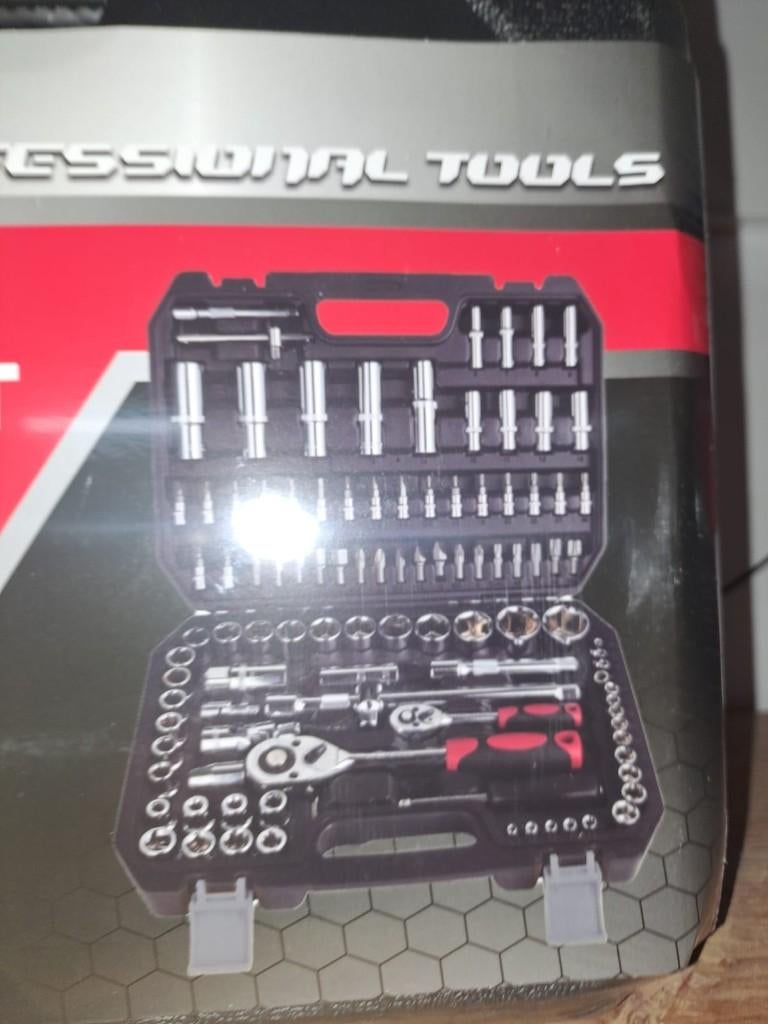 108 PCS SOCKET SET METALLO, Bcaimportslala@gmail.com, Nieuw, Ophalen of Verzenden, Mbrouwer