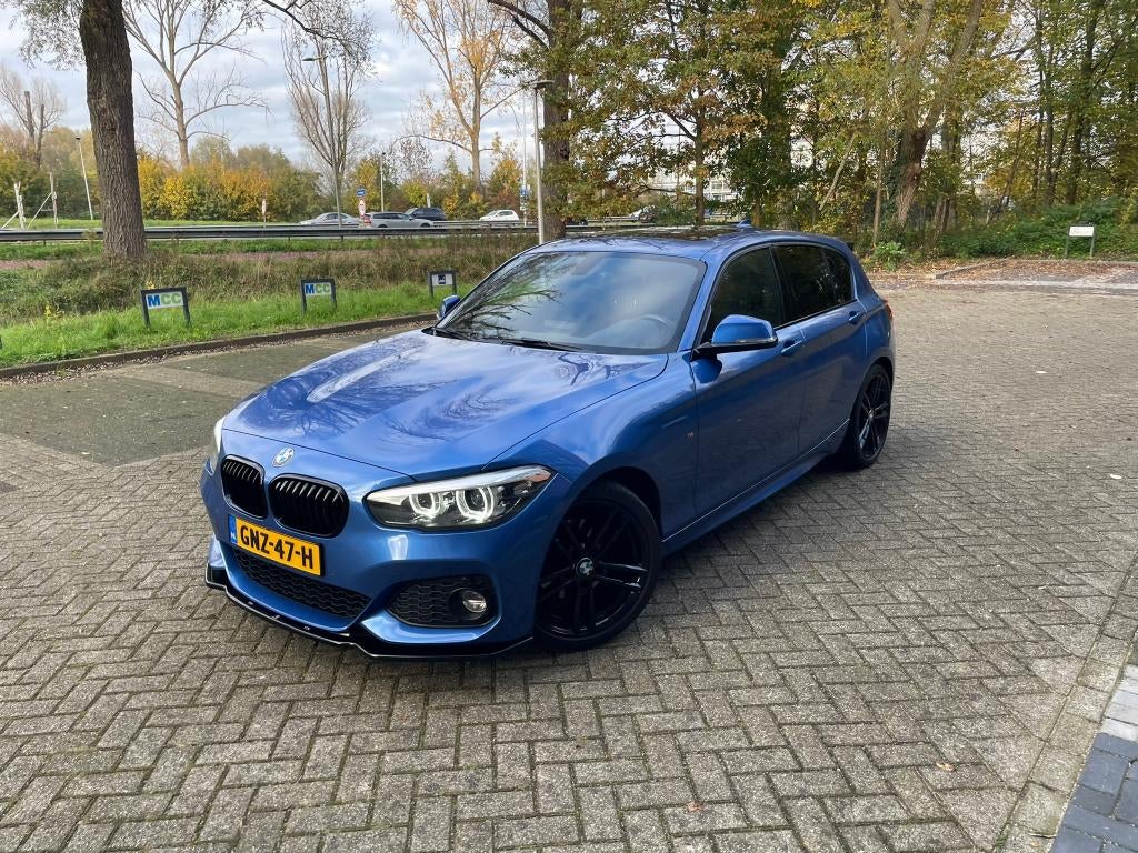 BMW 1-Serie 120i Aut 2019 Blauw, Auto's, 1998 cc, Achterwielaandrijving, 4 cilinders, Blauw