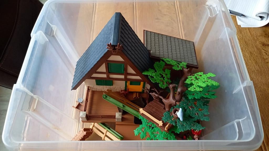 Playmobil 4207 boswachtershuis, Ophalen of Verzenden, Zo goed als nieuw