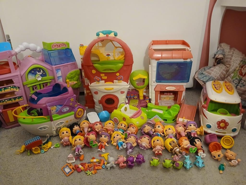 Grote set pinypon, Kinderen en Baby's, Speelgoed | Overig, Ophalen of Verzenden, Gebruikt, Jongen of Meisje