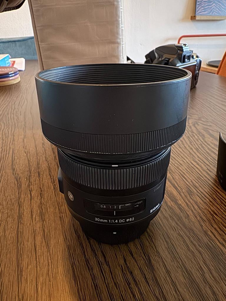 Sigma Lens/Objectief 30mm F1.4 DC Nikon F mount, Ophalen, Zo goed als nieuw, Standaardlens