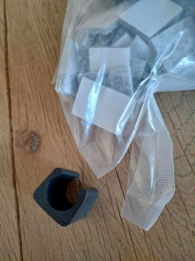 25 Stoelglijders / vloerglijders buisframe stoelen 1,5 cm., Ophalen of Verzenden, Nieuw, Zwart, Vijf, Zes of meer stoelen