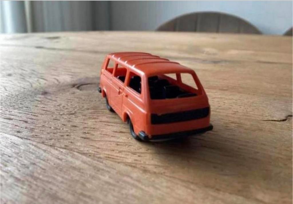 VW Bus T3 schaalmodel – Made in West Germany – 1:87, Ophalen of Verzenden, Zo goed als nieuw, Auto, Overige merken