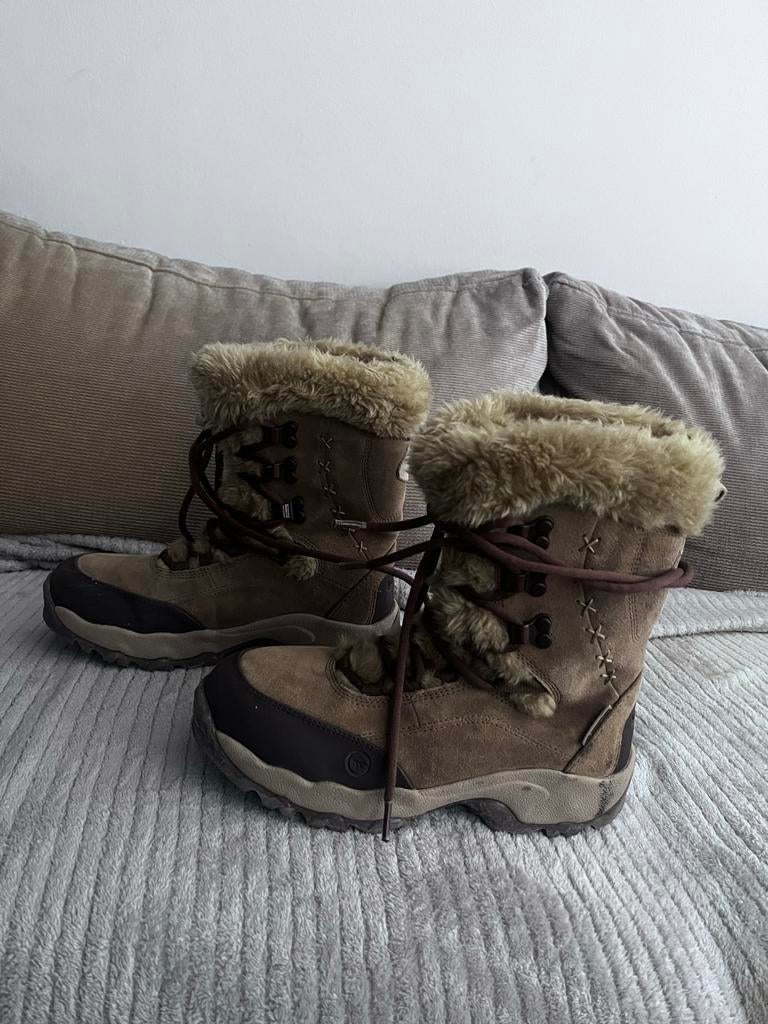 Leuke snowboots, Ophalen of Verzenden, Zo goed als nieuw, Beige, Snowboots
