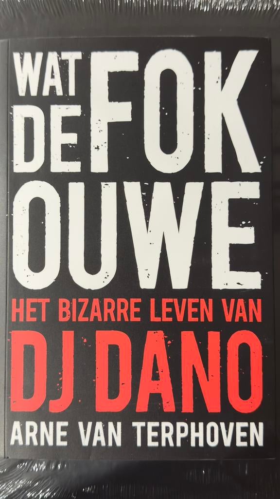 Wat de Fok Ouwe - DJ Dano Biografie, Nieuw, Ophalen of Verzenden, Arne van Terphoven, Film, Tv en Media