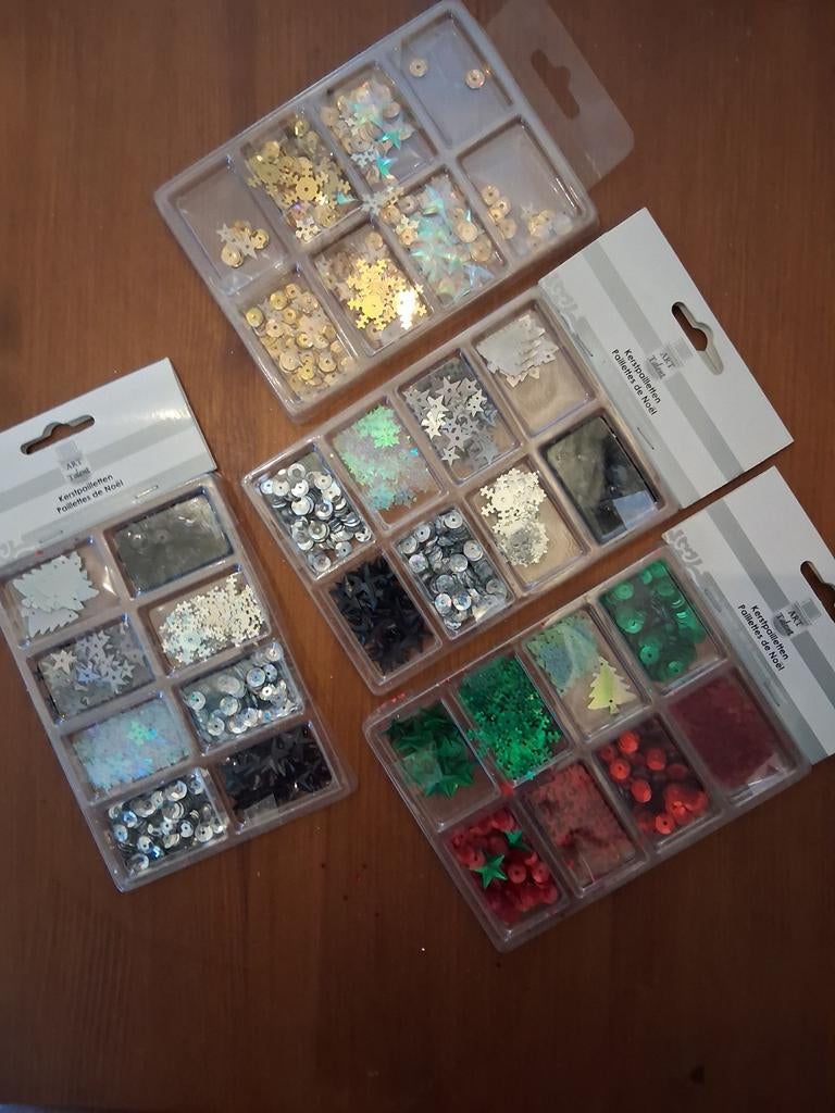 Vier doosjes met kerst pailletten, Ophalen of Verzenden, Nieuw