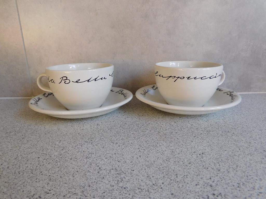 2x Cappuccino Kop en schotel John Tams, Huis en Inrichting, Keuken | Servies, Ophalen of Verzenden, Zo goed als nieuw, Overige stijlen