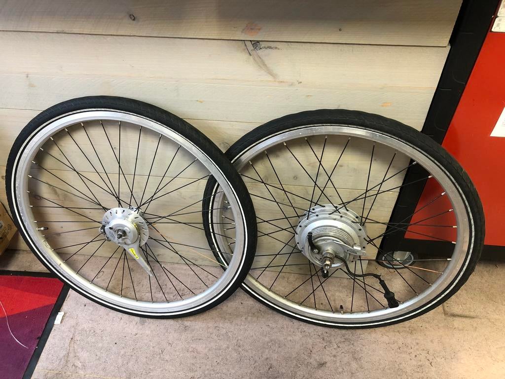 Batavus padova wielenset achterwiel motor 100%, Fietsen en Brommers, Fietsonderdelen, Ophalen of Verzenden, Zo goed als nieuw