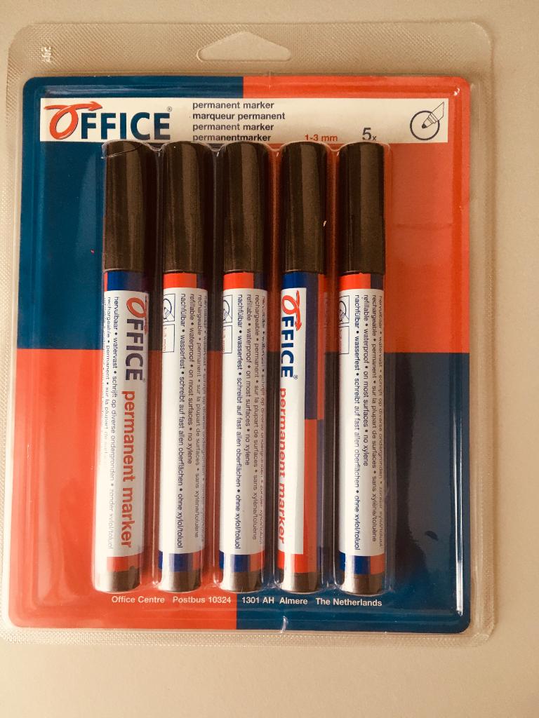 Permanent makers 5 stuks kleur zwart 1-3 mm Nieuw, Ophalen, Nieuw
