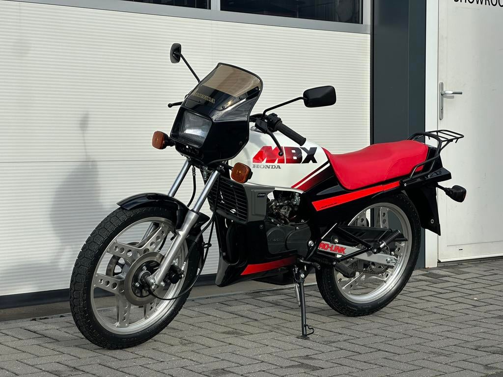 Schitterende nieuw opgebouwde Honda MBX HC04