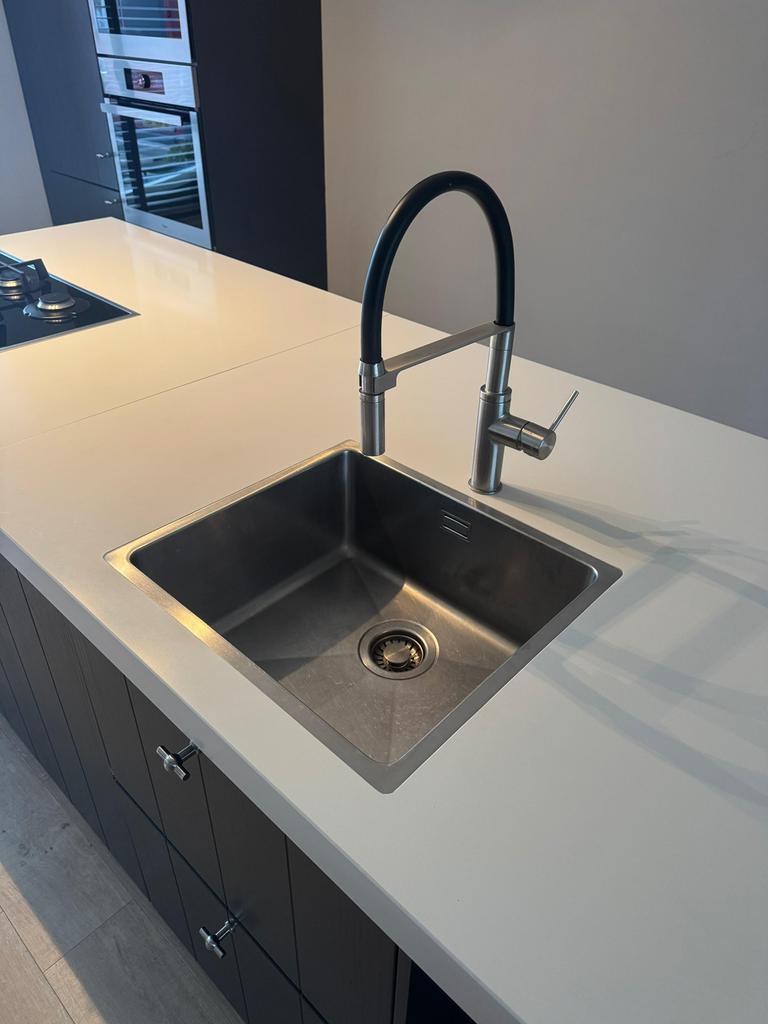 Compleet Net Kookeiland + Apparatuur + GEDEMONTEERD, Overige kleuren, Overige typen, Ophalen of Verzenden, Met kookeiland