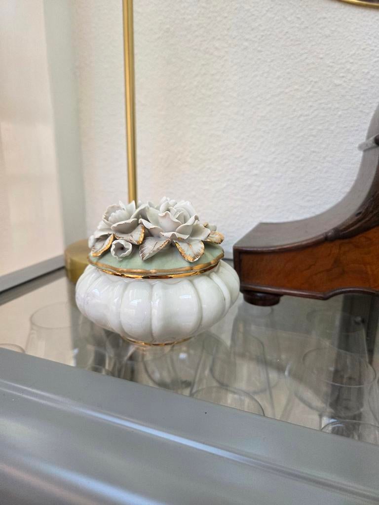 Hispania Manises Porseleinen Sieradendoosje, Antiek en Kunst, Ophalen of Verzenden