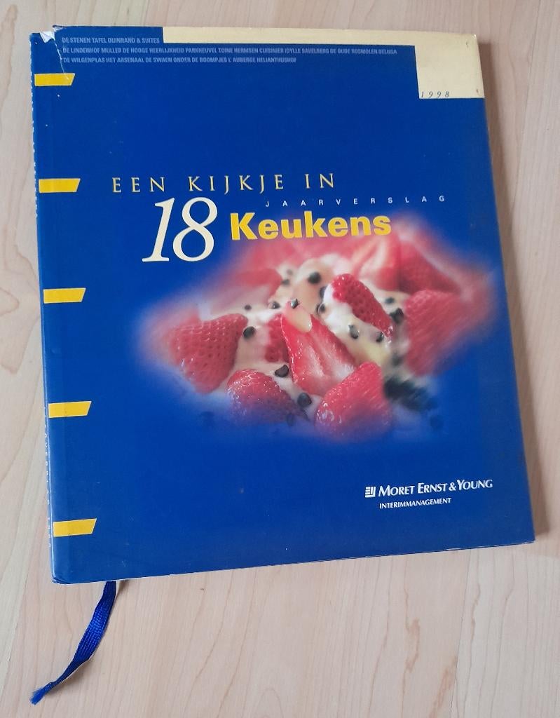 EEN KIJKJE IN 18 KEUKENS, Ophalen of Verzenden, Gelezen