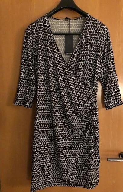 comma jurk, Zwart, Maat 42/44 (L), Ophalen of Verzenden, Zo goed als nieuw