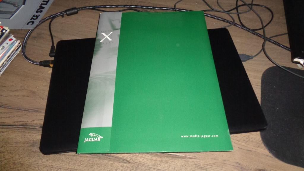 Persmap JAGUAR X -TYPE  ,  12-2001, Auto diversen, Handleidingen en Instructieboekjes, Verzenden