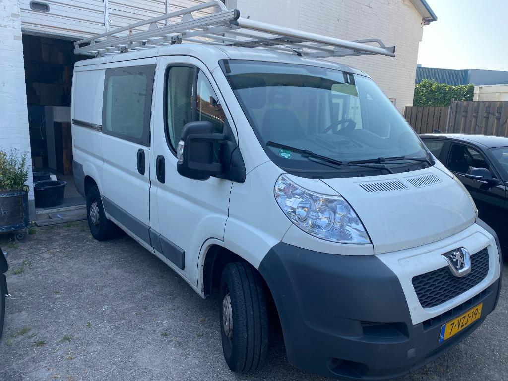 Peugeot Boxer GB 330 L1h1 HDI 130PK 2012, Voorwielaandrijving, Stof, Zwart, 4 cilinders