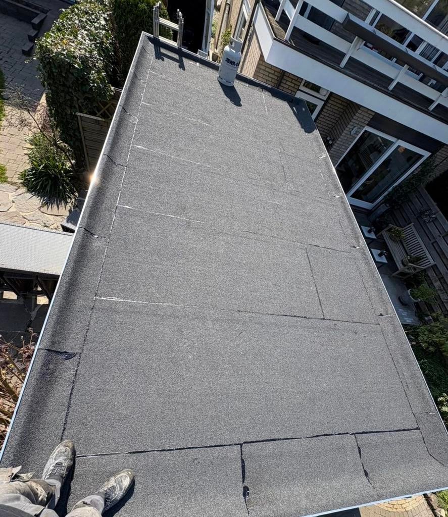 Dakdekker Gezocht? Vakkundig en betrouwbaar, Doe-het-zelf en Verbouw, Dakpannen en Dakbedekking, Steen of Klei, Zwart, Ophalen of Verzenden