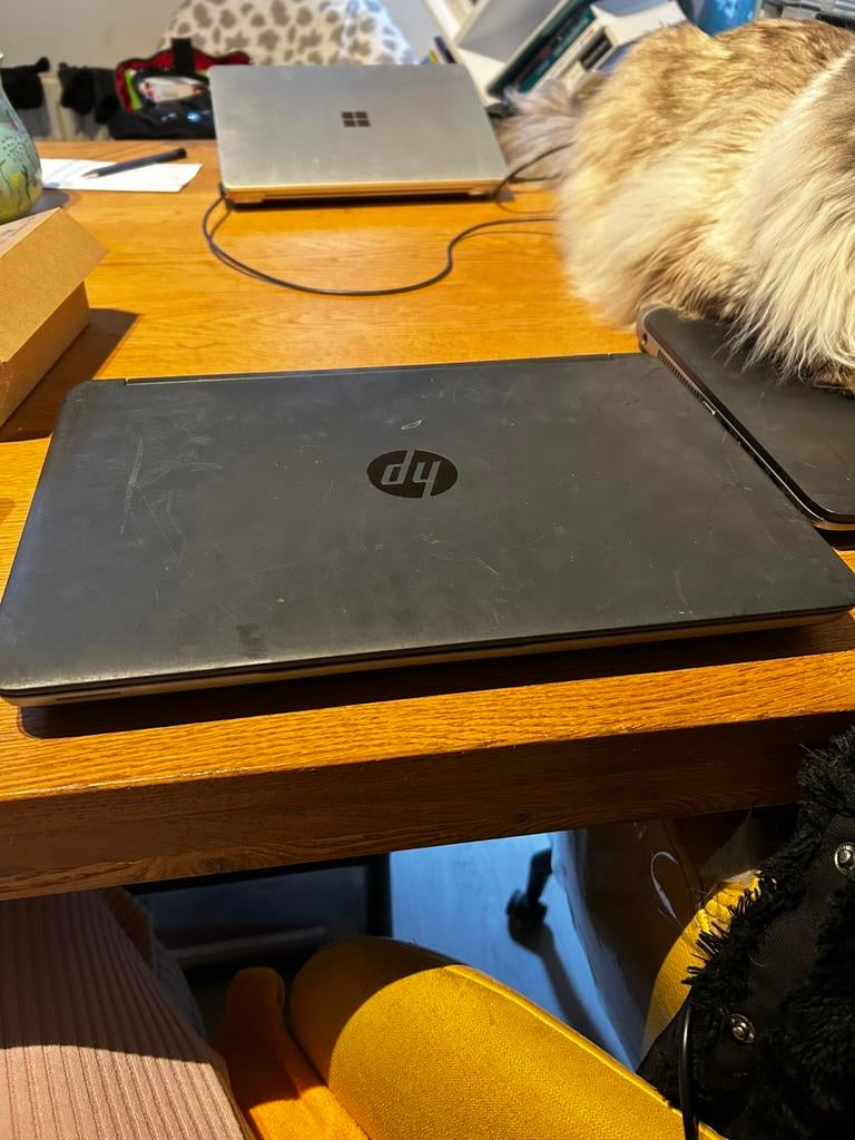 HP ProBook – defect, voor onderdelen – laadt wel, start niet, Ophalen, Niet werkend, 15 inch, 2 tot 3 Ghz