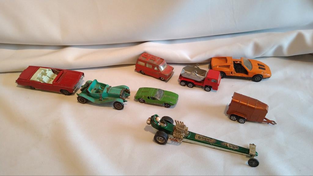 Matchbox Corgi majorette husky auto raceauto paardentrailer, Ophalen of Verzenden, Auto