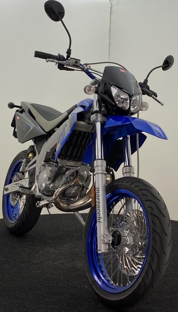 Derbi Senda SM50 DRD Racing Collectors item. Uniek mooi., Ophalen, 6 versnellingen, Maximaal 45 km/u, Zo goed als nieuw