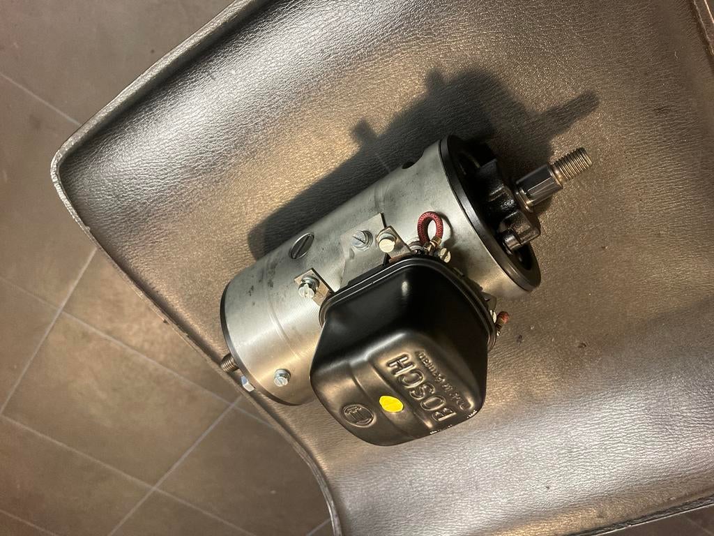 Oldtimer Dynamo Ovaal VW Kever LJ/REF 160/6/2500L21 6V 160W, Auto-onderdelen, Motor en Toebehoren, Porsche, Volkswagen, Gereviseerd