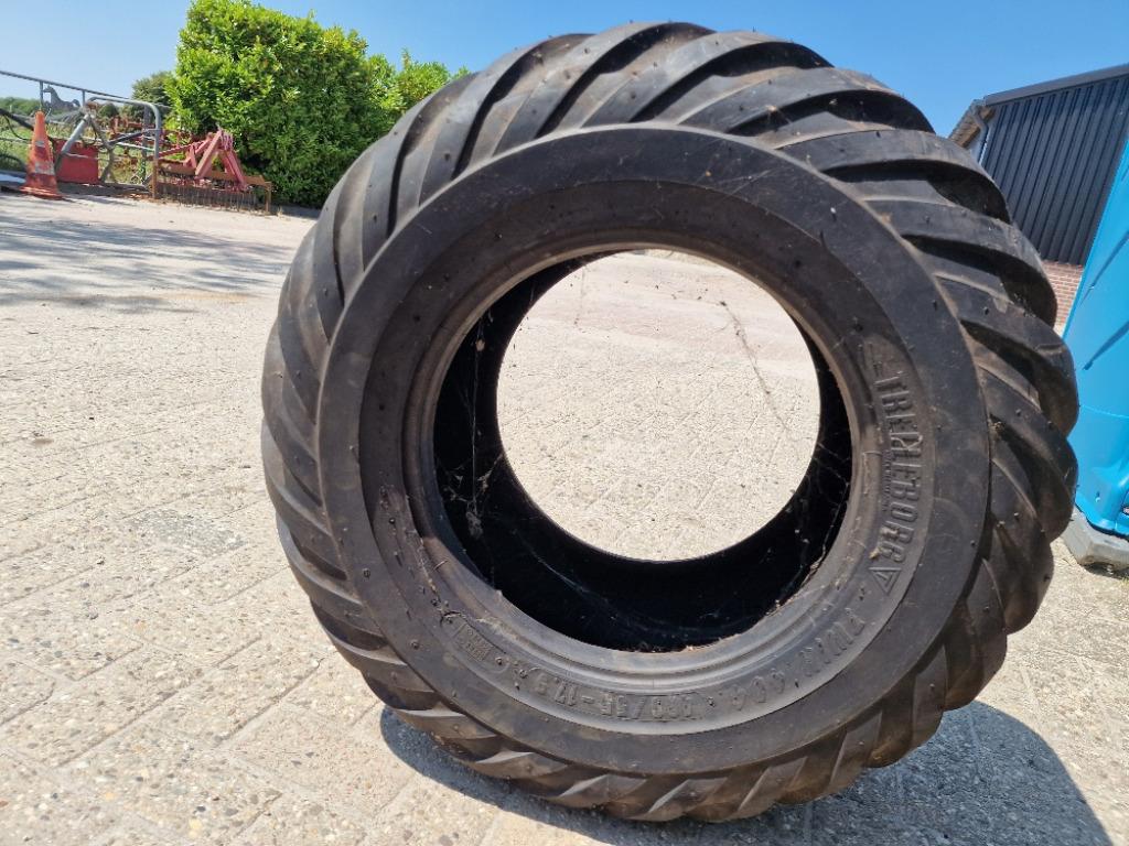 400/55-17.5 banden Trelleborg Twin 404, Ophalen