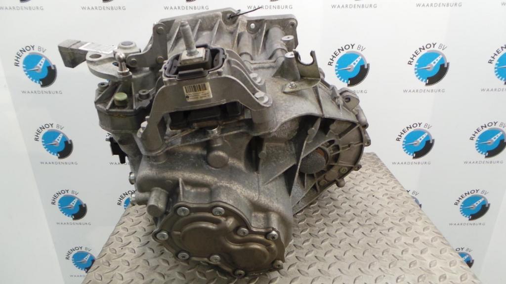 MINI (BMW) MINI TRANSMISSIE / VERSNELLINGSBAK 2010, Ophalen of Verzenden, Gebruikt, Stiba lid