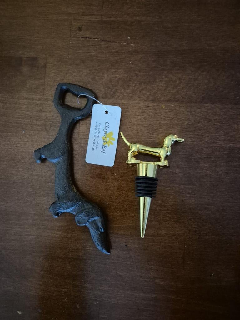 Teckel opener en wijnfles stopper, Ophalen of Verzenden, Nieuw, Hond of Kat, Beeldje of Figuurtje