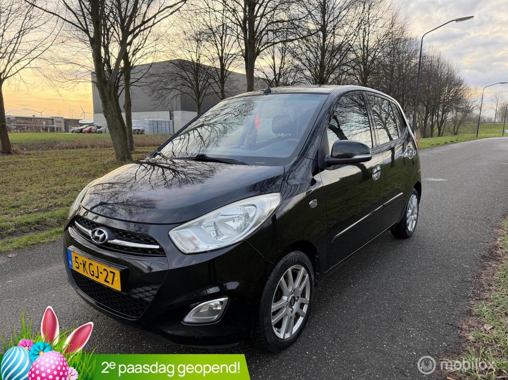 Hyundai i10 1.2 i-Drive Cool*NEW APK 02/27*AIRCO*TREKHAAK, Voorwielaandrijving, Euro 5, Gebruikt, 4 cilinders