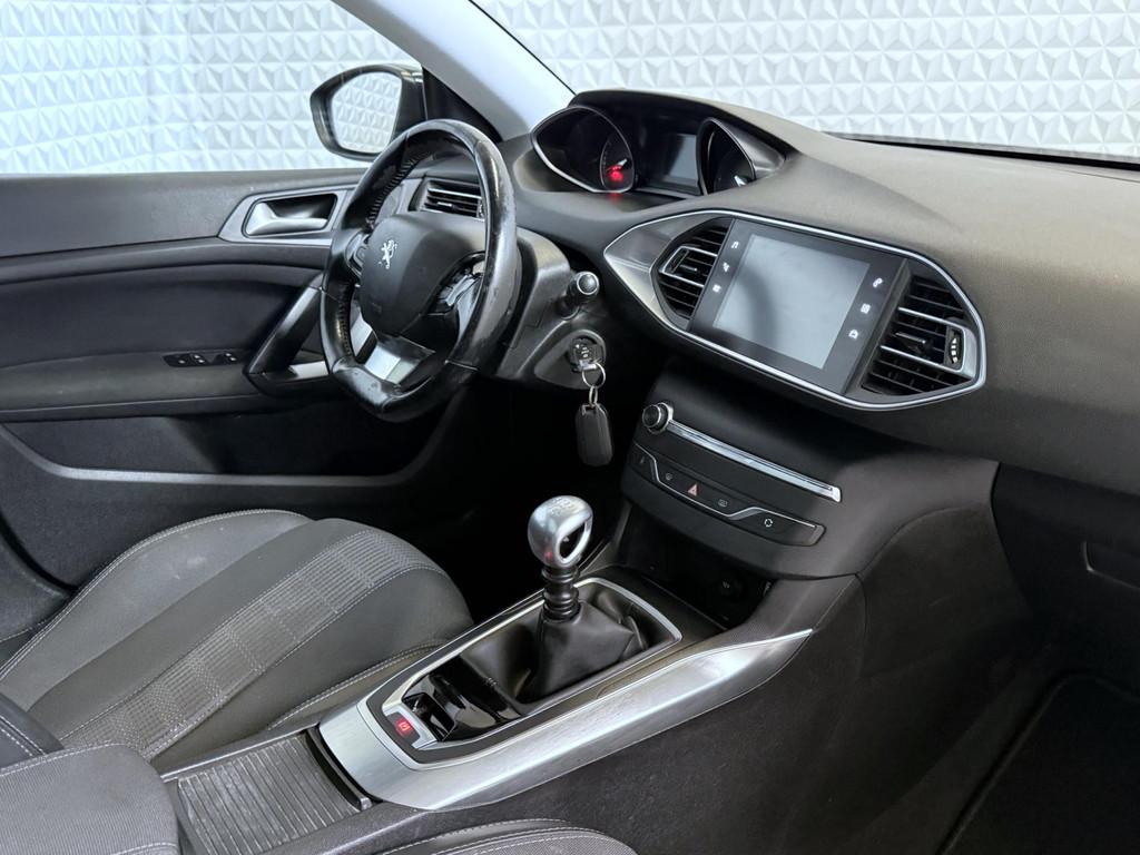 Peugeot 308 SW 1.2 PureTech Blue Lease Premium / 227.000km (, Auto's, Peugeot, Voorwielaandrijving, Gebruikt, Euro 6, 1199 cc