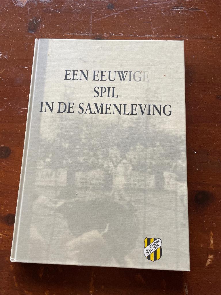 Veendam voetbalclub boeken, Ophalen of Verzenden, Zo goed als nieuw, Overige binnenlandse clubs, Boek of Tijdschrift