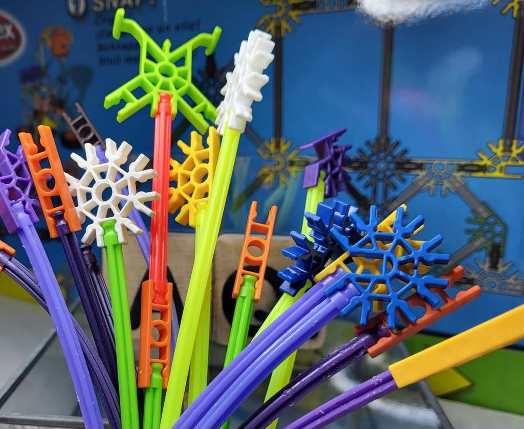K'nex onderdelen - Diverse kleuren en maten, Gebruikt, K'nex, K'nex Industries Inc., Info@knex.com
