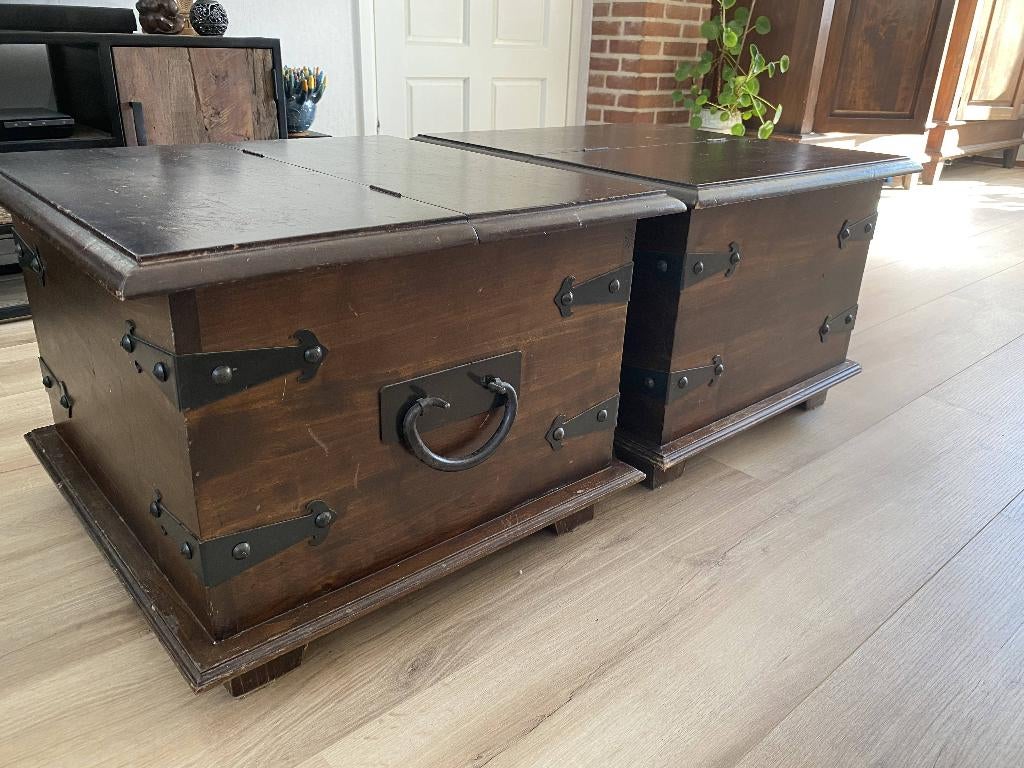 Massief eikenhouten tafeltjes / koloniale stijl 60x60x44cm, Ophalen, Gebruikt, 50 tot 100 cm, Koloniaal / donker bruin