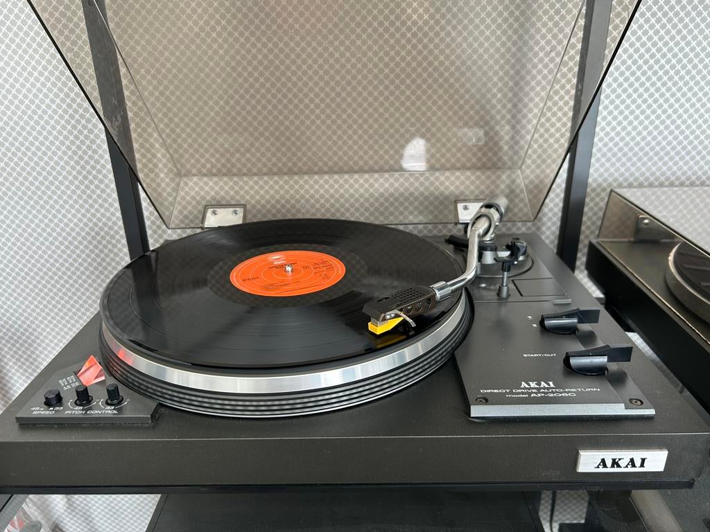 Akai AP-206C direct drive auto-return, Audio, Tv en Foto, Platenspelers, Gebruikt, Pitch-regelaar, Ophalen of Verzenden, Platenspeler