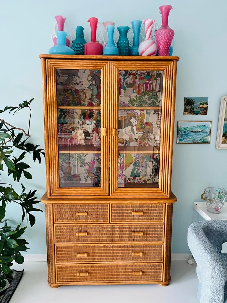 Vitrinekast servieskast riet bamboe, Ophalen, Overige materialen, Gebruikt, 100 tot 150 cm