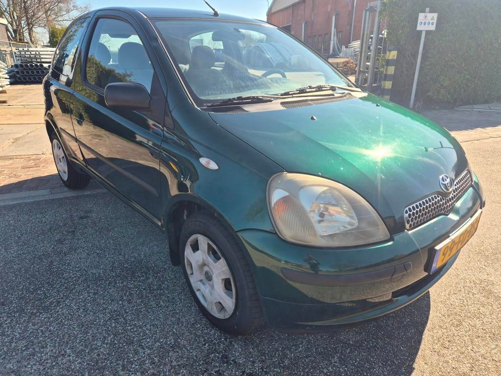 Toyota Yaris 1.3-16V VVT-i Sol, Voorwielaandrijving, 1299 cc, Gebruikt, 31 €/maand