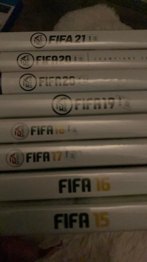 Fifa , playstation 4, Ophalen of Verzenden, Zo goed als nieuw, Minder dan 50 watt