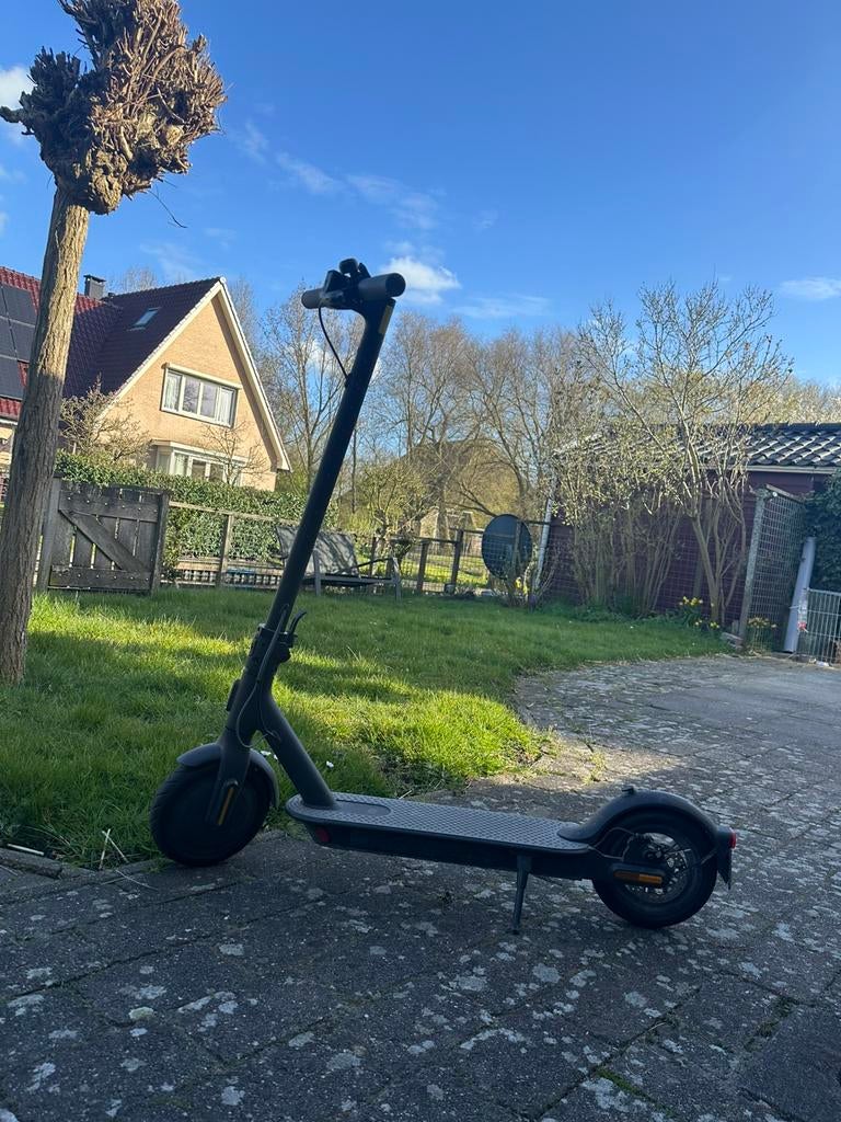 Elektrische step, Fietsen en Brommers, Steps, Ophalen of Verzenden, Zo goed als nieuw, Elektrische step (E-scooter)