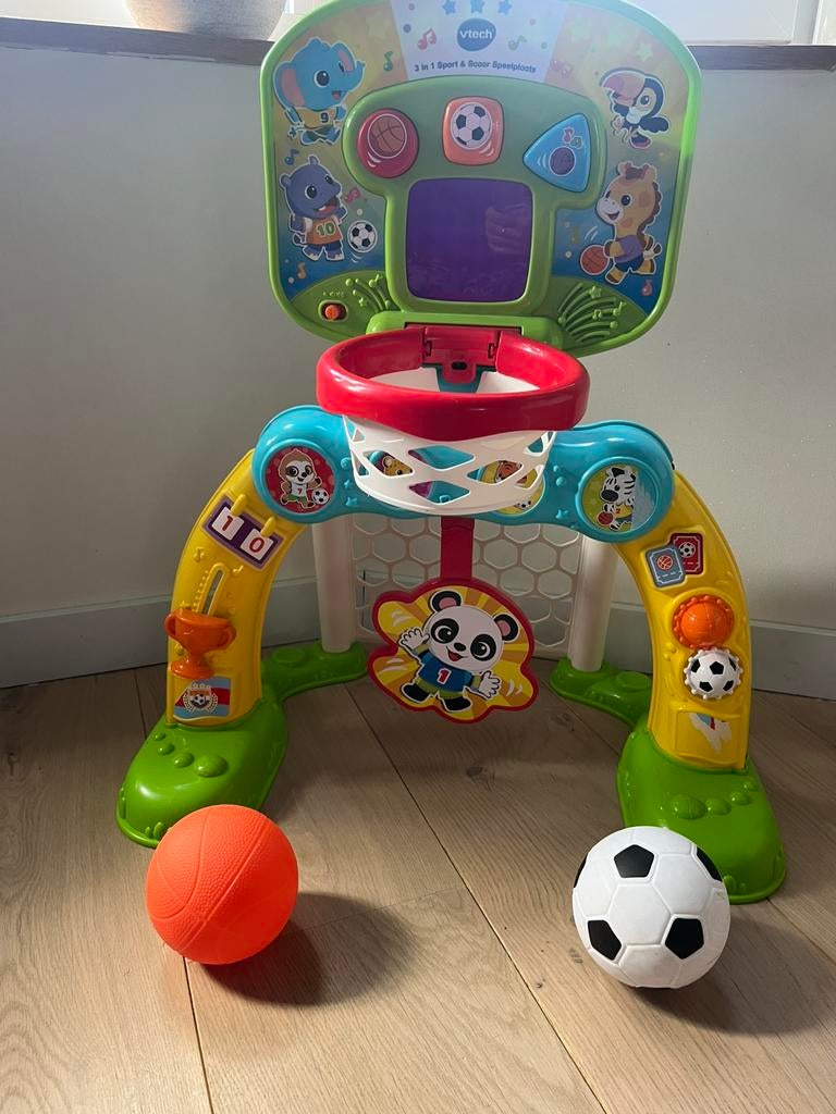 Vtech voetbal en basketbal, Kinderen en Baby's, Speelgoed | Vtech, Ophalen, Zo goed als nieuw