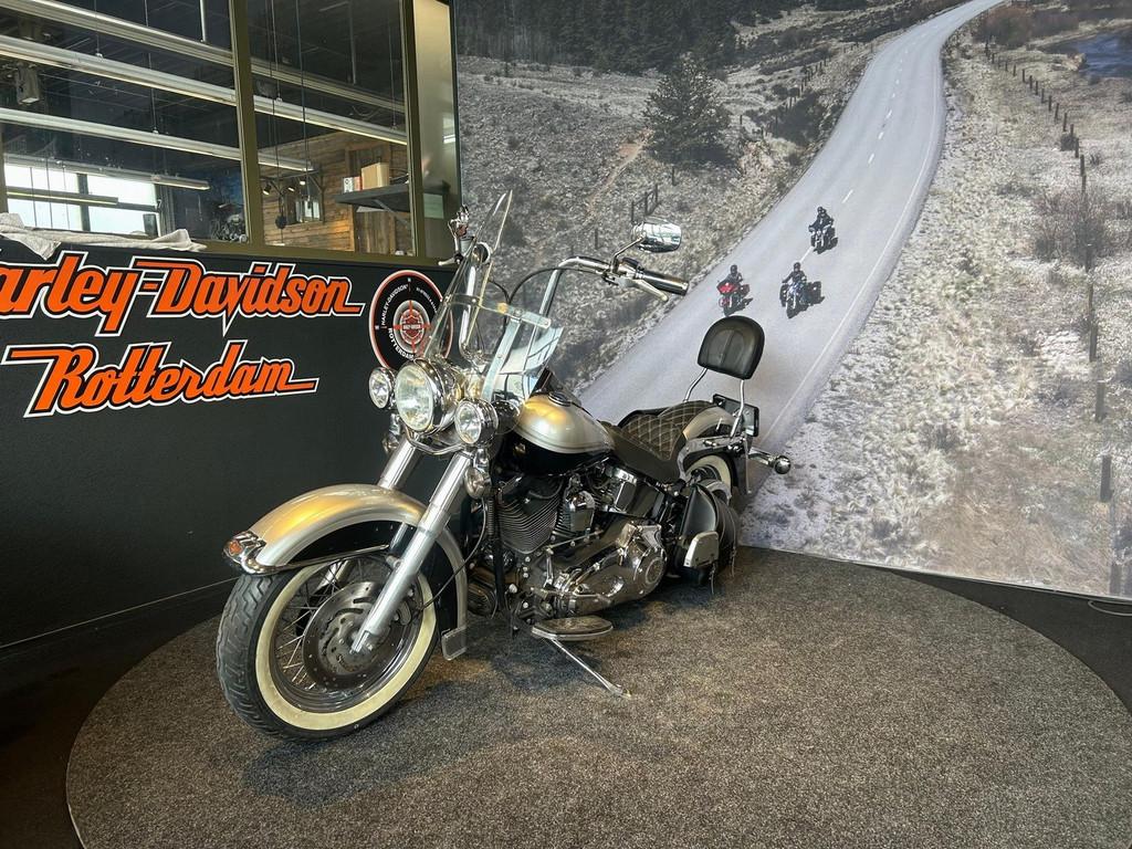 Harley-Davidson FLSTCI HERITAGE SOFTAIL CLASSI (bj 2003) - foto 3