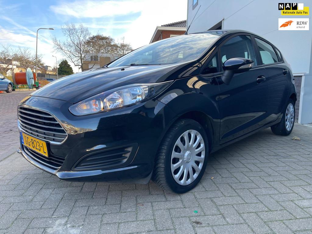 Ford Fiesta 1.0/Navi/4 nieuwe banden all season/Airco/AUX/Go, Euro 6, 525 kg, Origineel Nederlands, Bedrijf