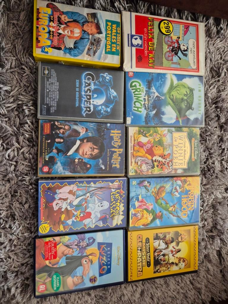 10 VHS videobanden: Disney, Harry Potter, Grinch (7), Alle leeftijden, Ophalen, Gebruikt, Overige genres