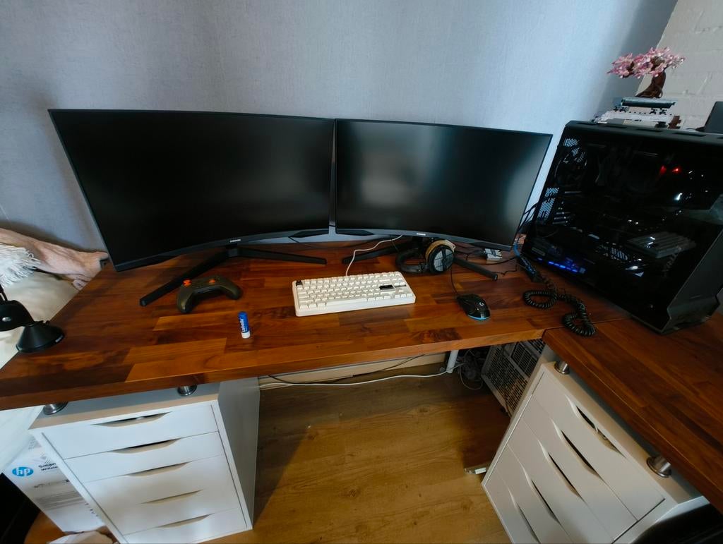 Ruim bureau met houten blad en IKEA Alex ladeblok, Ophalen