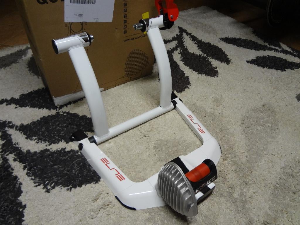 Nieuwstaat Elite Qubo Fluid fiets trainer, Ophalen of Verzenden, Nieuw, Overige typen